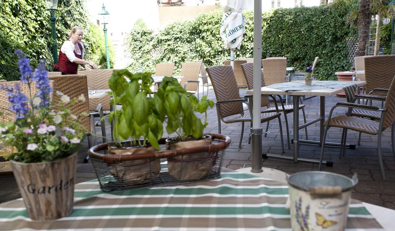 Hotel Restaurant Osterbauer نوينكيرشن المظهر الخارجي الصورة